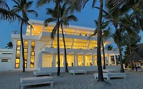 Barracuda Inn Resort