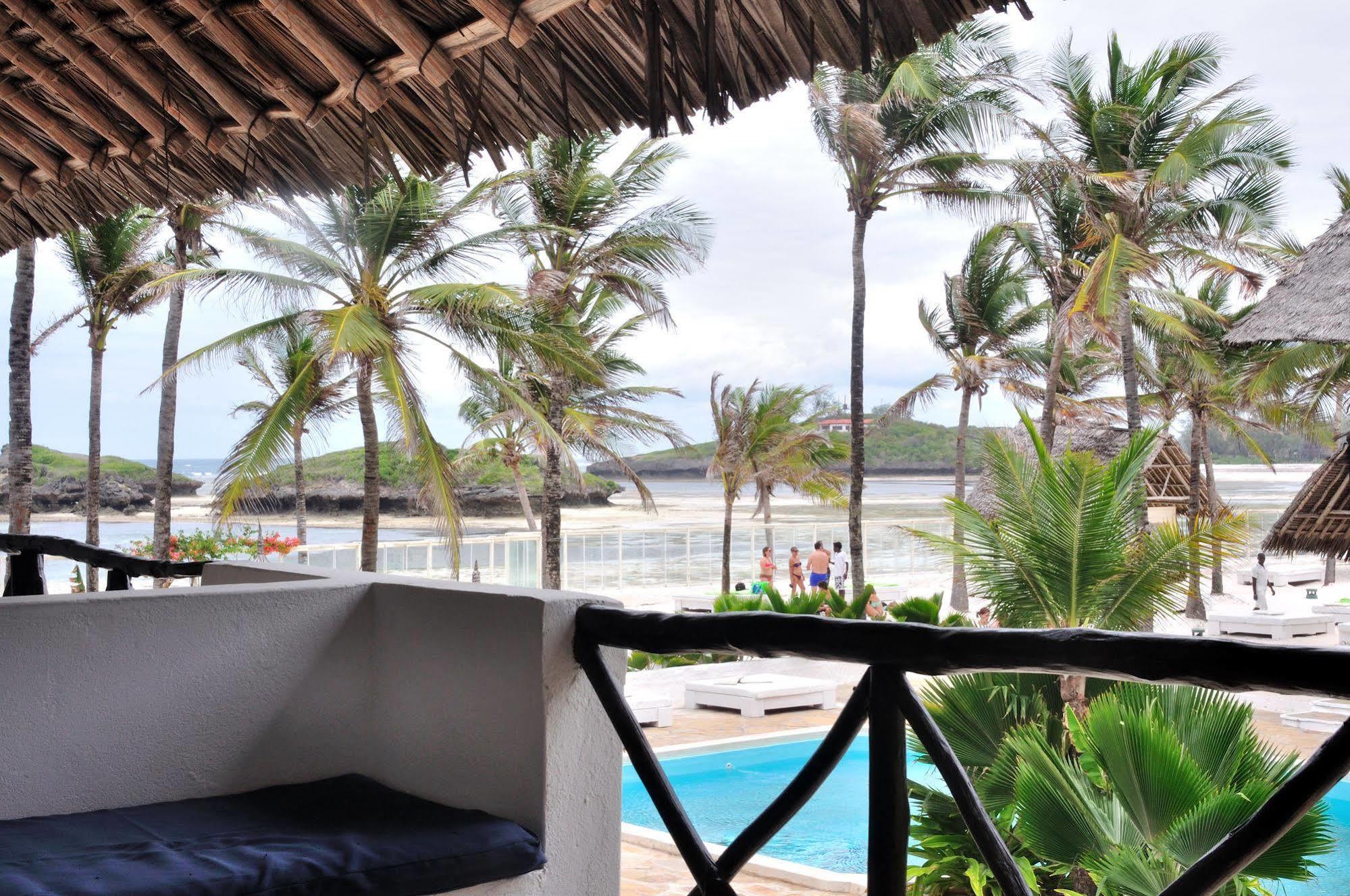 Barracuda Inn Resort Watamu Esterno foto